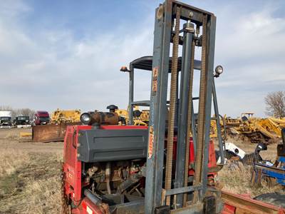 Moffett M5500 Forklift Mast