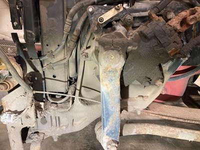 Peterbilt 384 Frame Horn