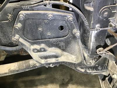 Peterbilt 579 Frame Horn