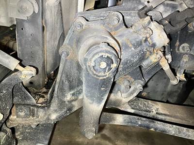 Peterbilt 579 Frame Horn