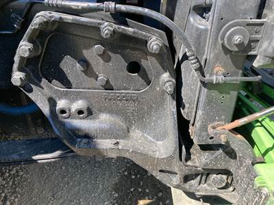 Peterbilt 579 Frame Horn