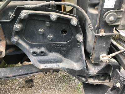 Peterbilt 579 Frame Horn