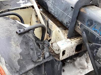 Bobcat V623 Frame
