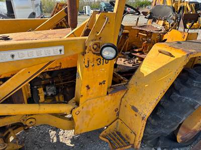 John Deere 310 Frame