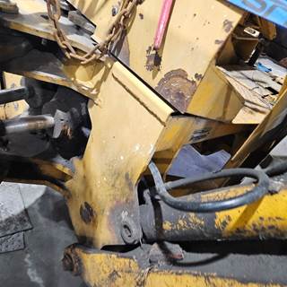 John Deere 500C Frame