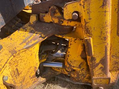 John Deere 710B Frame