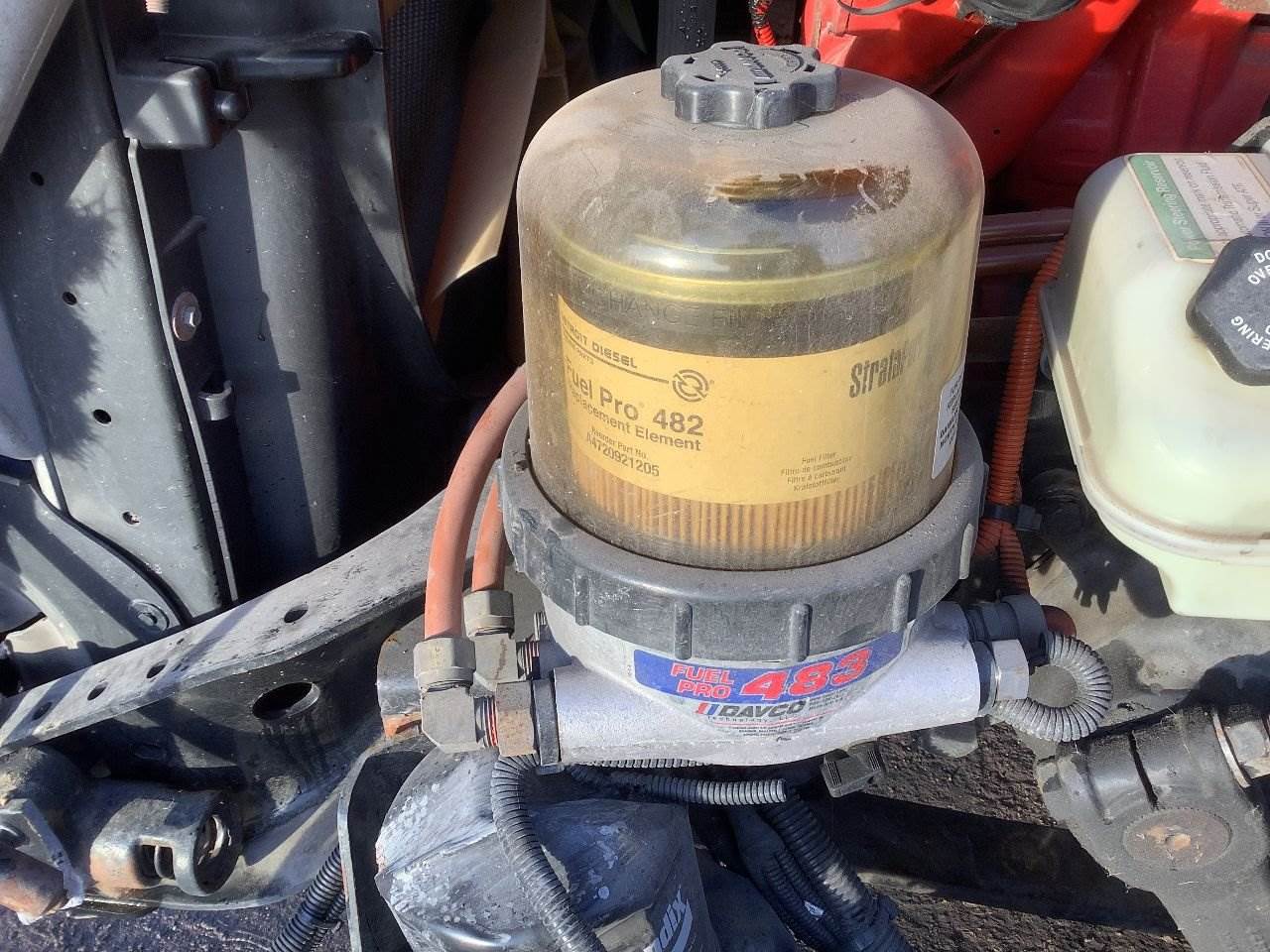 2016 Cummins ISX15 Fuel / Water Separator for a Freightliner Cascadia