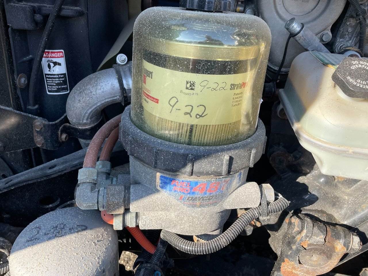 2018 Detroit DD15 Fuel / Water Separator for a Freightliner Cascadia