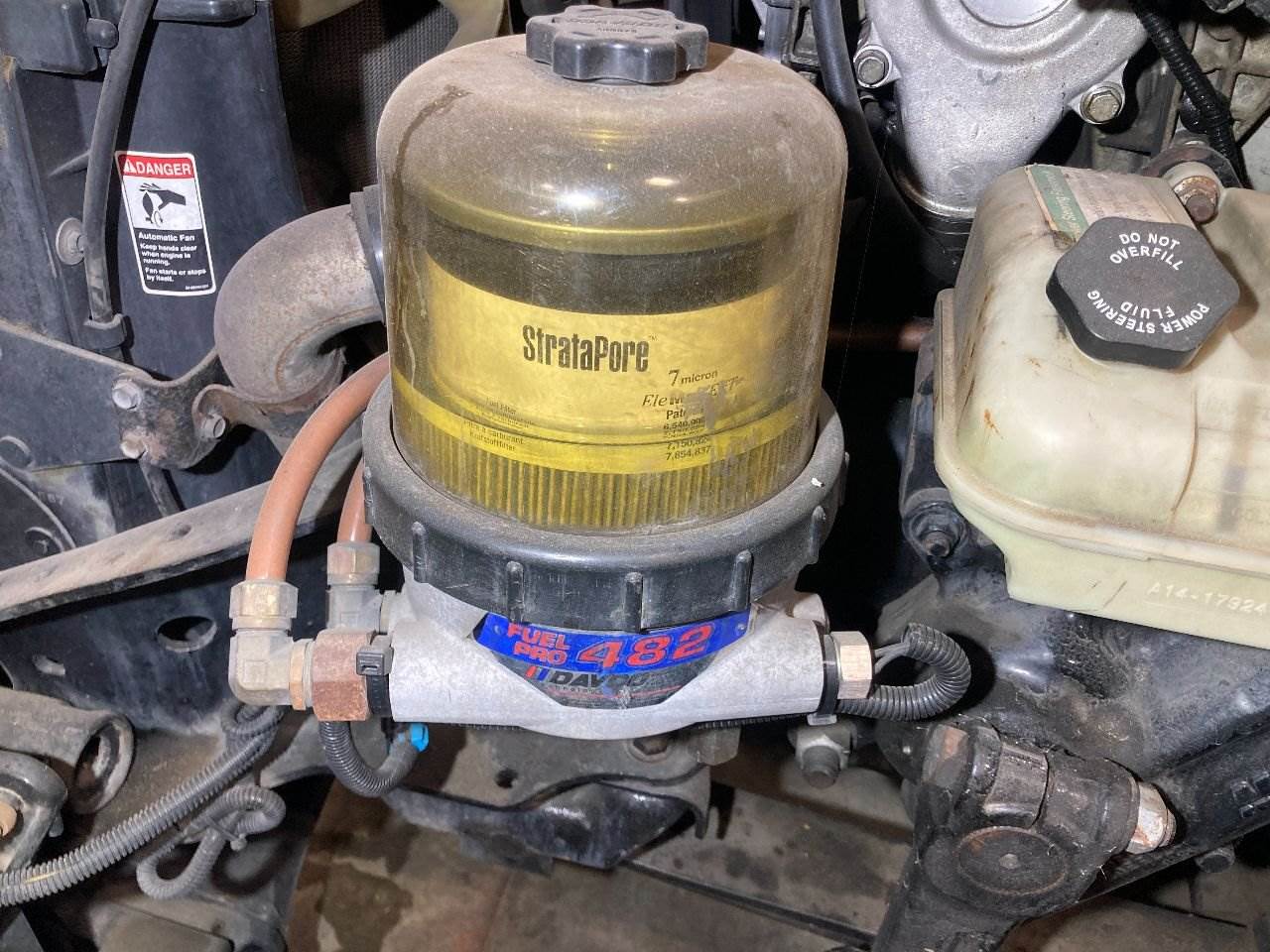 2015 Detroit DD13 Fuel Filter Assembly for a Freightliner Cascadia For