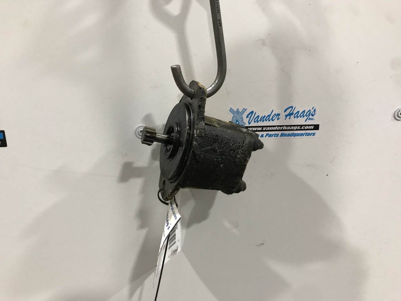 2005 Caterpillar C15 Fuel Pump for a Kenworth T800 For Sale Des