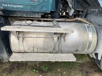 Caterpillar CT660 Fuel Tank Strap / Bracket