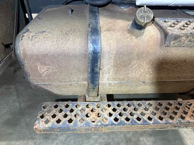 Chevrolet C7500 Fuel Tank Strap / Bracket