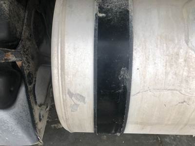 Freightliner Cascadia Fuel Tank Strap / Bracket