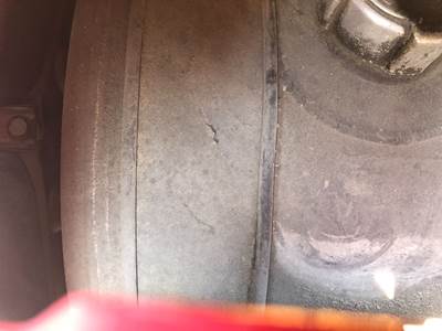 Freightliner Cascadia Fuel Tank Strap / Bracket