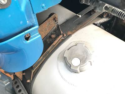 Freightliner Cascadia Fuel Tank Strap / Bracket