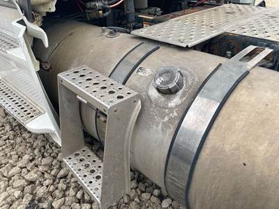 Freightliner Cascadia Fuel Tank Strap / Bracket