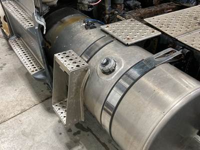 Freightliner Cascadia Fuel Tank Strap / Bracket