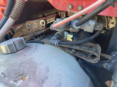 Freightliner Cascadia Fuel Tank Strap / Bracket