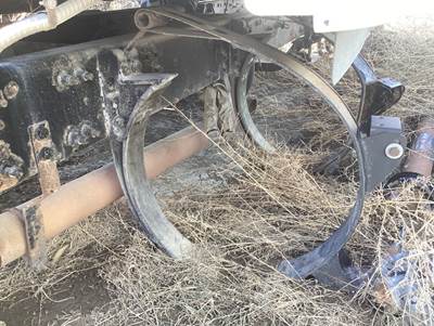 Freightliner Cascadia Fuel Tank Strap / Bracket