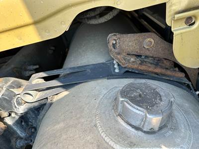 Freightliner Cascadia Fuel Tank Strap / Bracket
