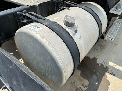 Freightliner Cascadia Fuel Tank Strap / Bracket