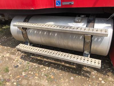 Freightliner Columbia 120 Fuel Tank Strap / Bracket