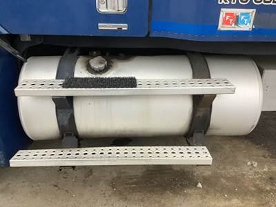 Freightliner Columbia 120 Fuel Tank Strap / Bracket