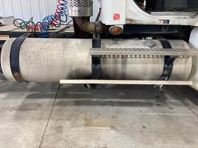 Freightliner Columbia 120 Fuel Tank Strap / Bracket