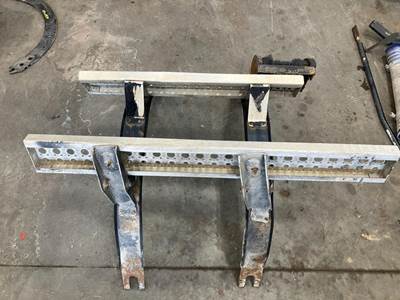 Freightliner Columbia 120 Fuel Tank Strap / Bracket