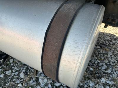 Freightliner Columbia 120 Fuel Tank Strap / Bracket