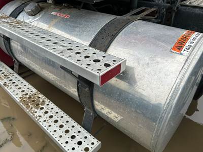 Freightliner Columbia 120 Fuel Tank Strap / Bracket