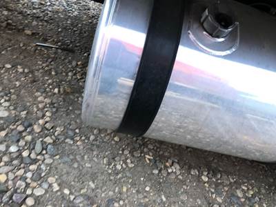 Freightliner Coronado 122 SD Fuel Tank Strap / Bracket for a Freightliner 122SD