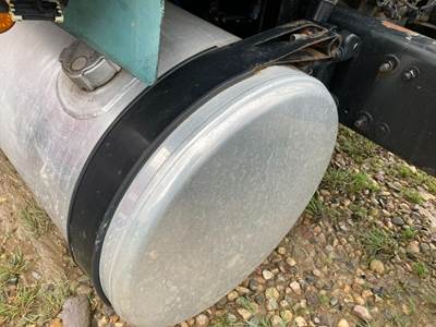 Freightliner Coronado 122 SD Fuel Tank Strap / Bracket for a Freightliner 122SD