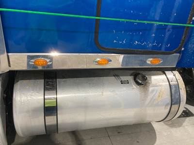 Freightliner Coronado 122 SD Fuel Tank Strap / Bracket for a Freightliner 122SD