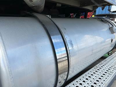 Freightliner Coronado Fuel Tank Strap / Bracket