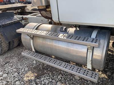 Freightliner FL112 Fuel Tank Strap / Bracket