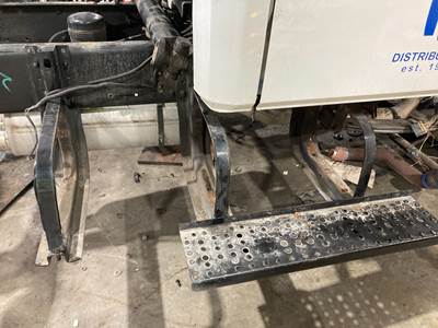 Freightliner FL70 Fuel Tank Strap / Bracket