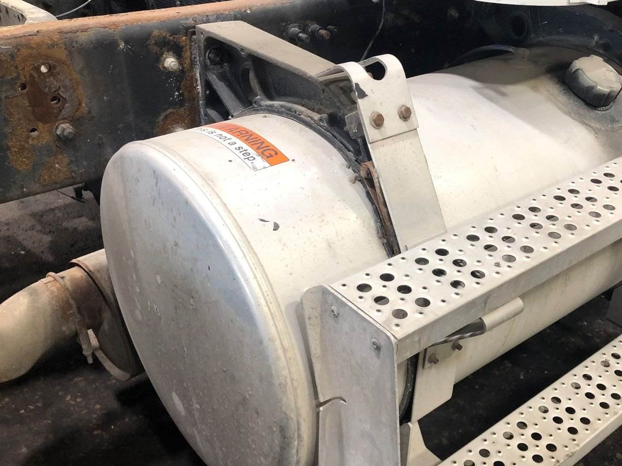 1998 Freightliner FLD112 Fuel Tank Strap / Bracket For Sale Des Moines, IA 0317848