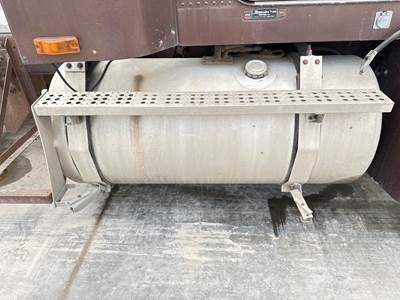 Freightliner FLD120 Fuel Tank Strap / Bracket