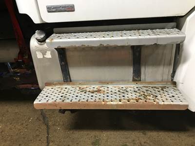 Freightliner M2 106 Fuel Tank Strap / Bracket