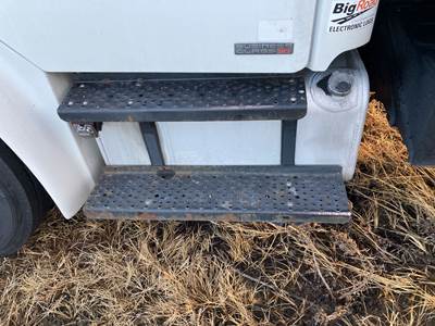 Freightliner M2 106 Fuel Tank Strap / Bracket