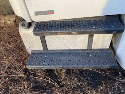 Freightliner M2 106 Fuel Tank Strap / Bracket