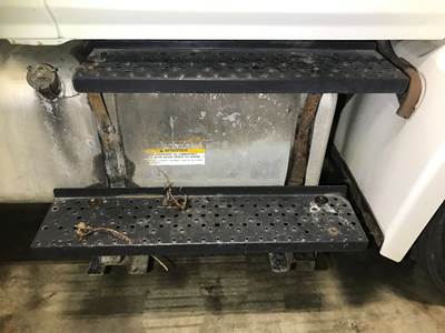 Hino 268 Fuel Tank Strap / Bracket