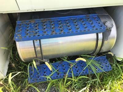 International 4400 Fuel Tank Strap / Bracket