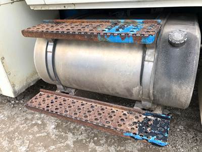 International 4400 Fuel Tank Strap / Bracket