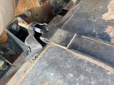 International 8600 Fuel Tank Strap / Bracket