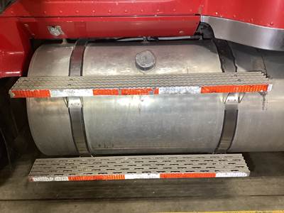 International 9400 Fuel Tank Strap / Bracket