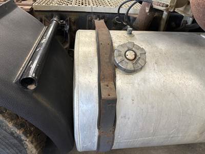 International 9700 Fuel Tank Strap / Bracket