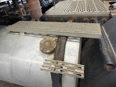 International 9700 Fuel Tank Strap / Bracket