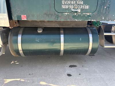 International 9900 Fuel Tank Strap / Bracket